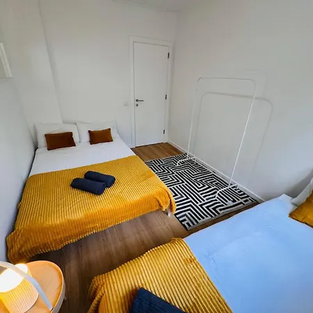 The Crespo House - 2f - & Апартаменти Лісабон