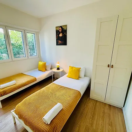 The Crespo House - 2f - & Apartment Lisbon